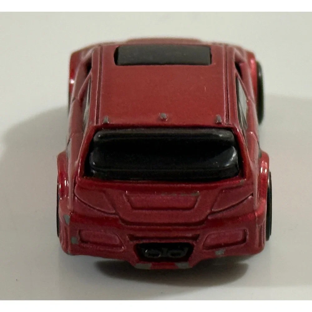 Hot Wheels Audacious Toy Car Kids 1:64 Red Die-Cast 2002 Mattel P3988Y Hatchback